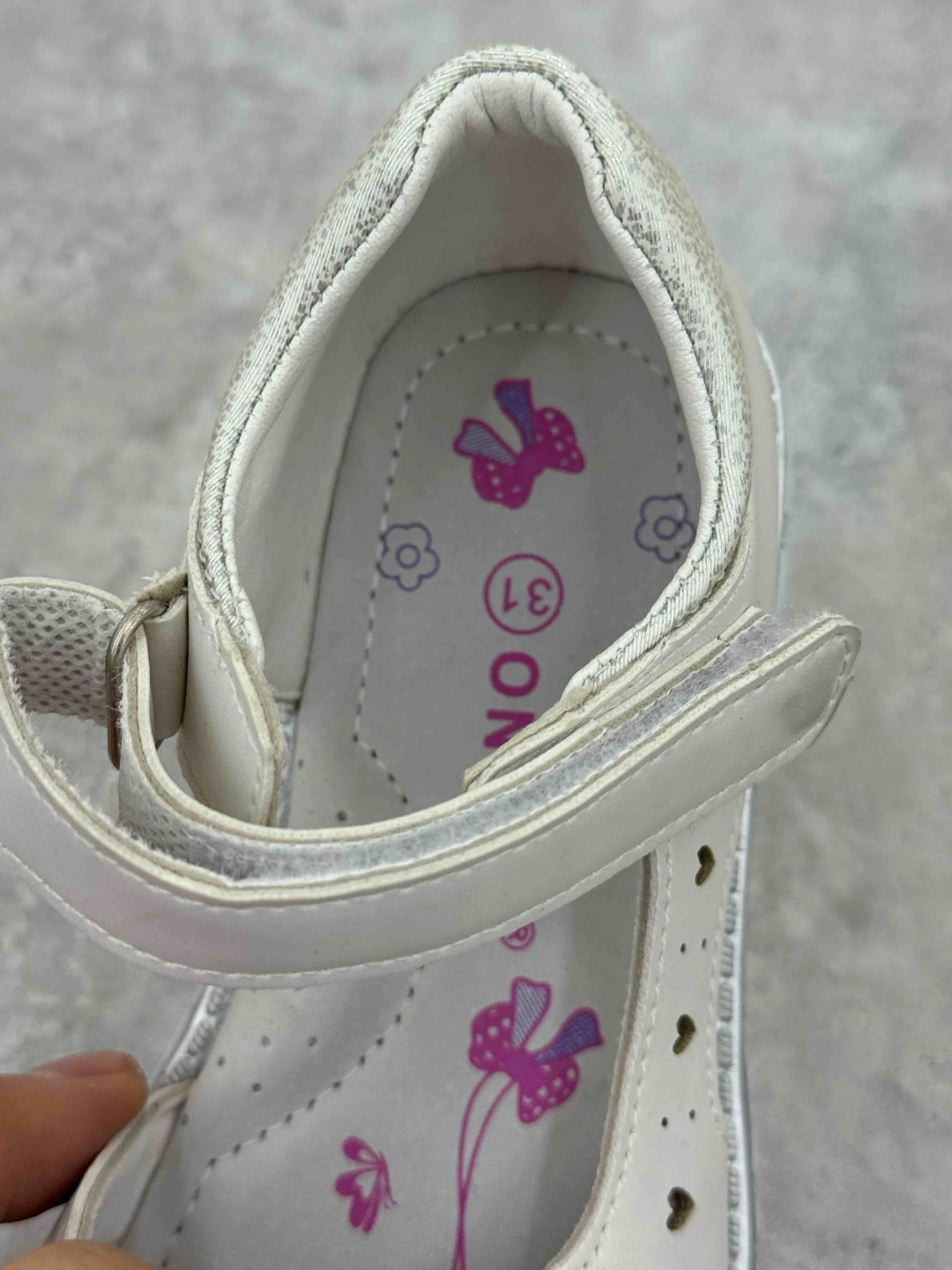 Сандалии Onsun белый