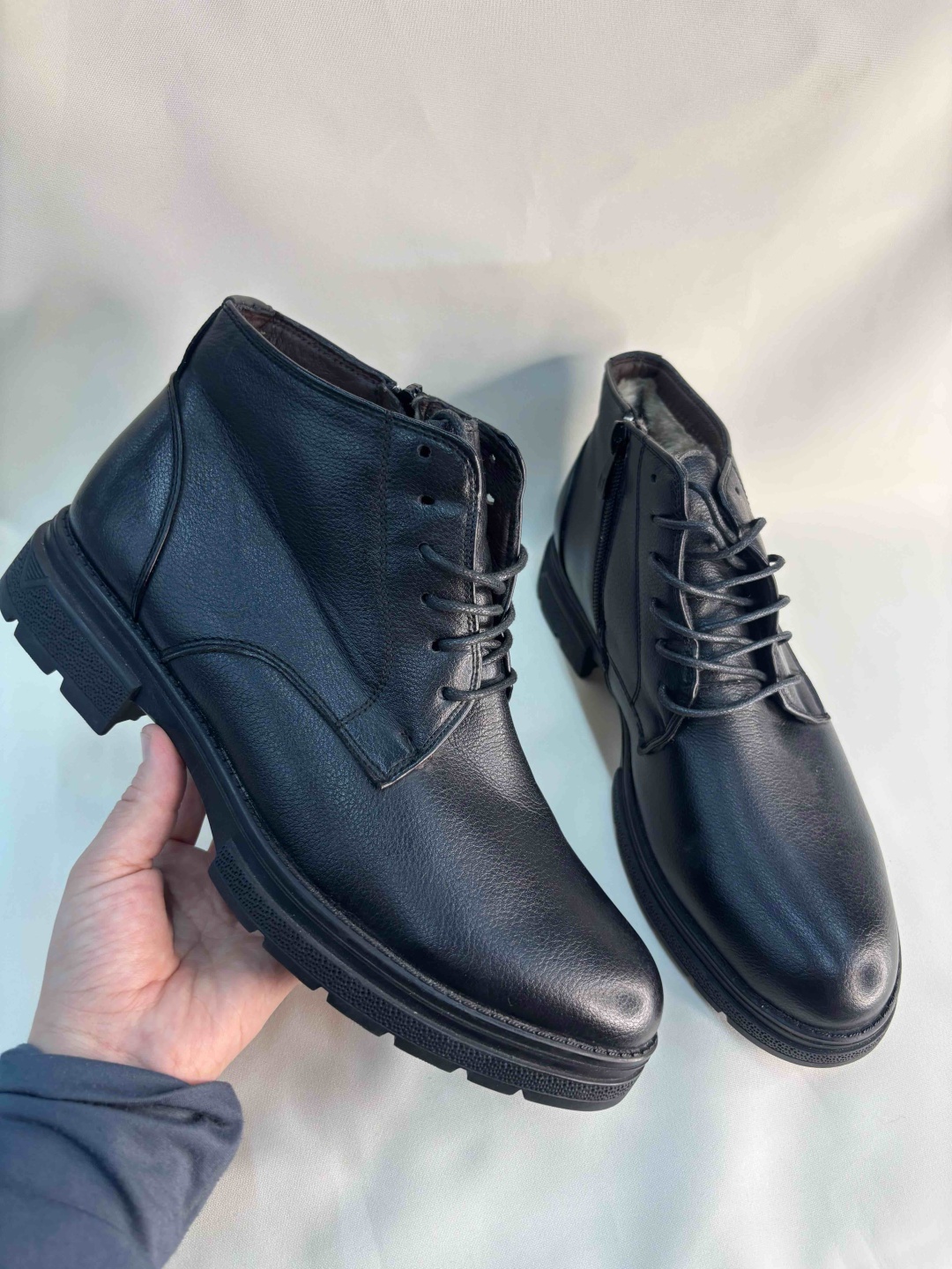 Ботинки BOTA черный
