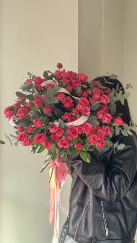 Vlvt Flowers букет с открыткой кустовая роза 13 шт 60 см