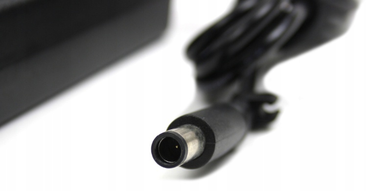 CLASSNO HP CS-H17 19V 4.74A