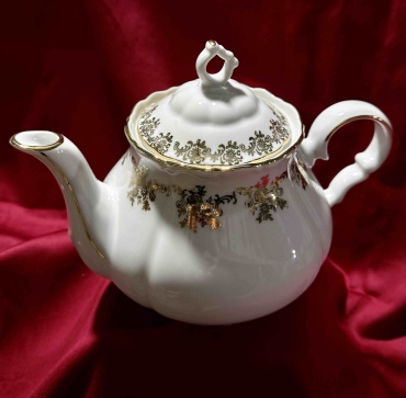 Чайник Benedikt Офелия 532 Tea pot /532 1.3 л, фарфор
