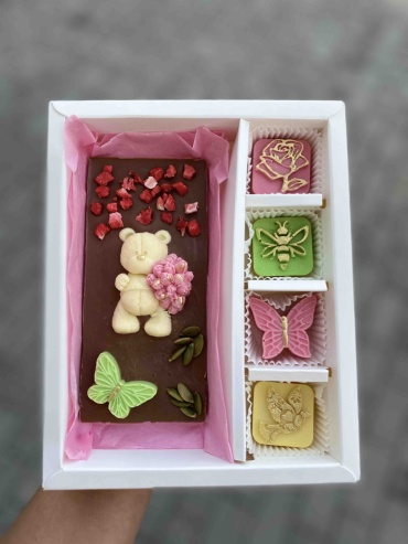 Bouquet_colibri Подарочный набор из шоколада 23*15см