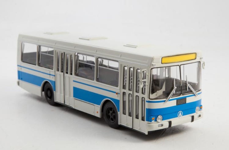 ЛАЗ-4202