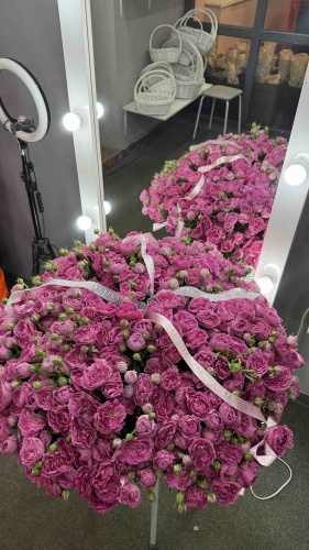 FF.FLOWERS 101 кустовая пионовидная роза