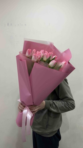 Букет с открыткой тюльпан 15 шт 50 см