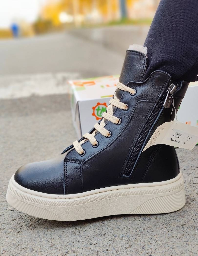 Ботинки Tomini бежевый, черный