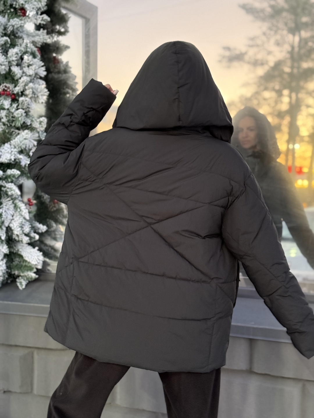 Пуховик черный