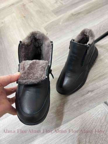 Ботинки черный