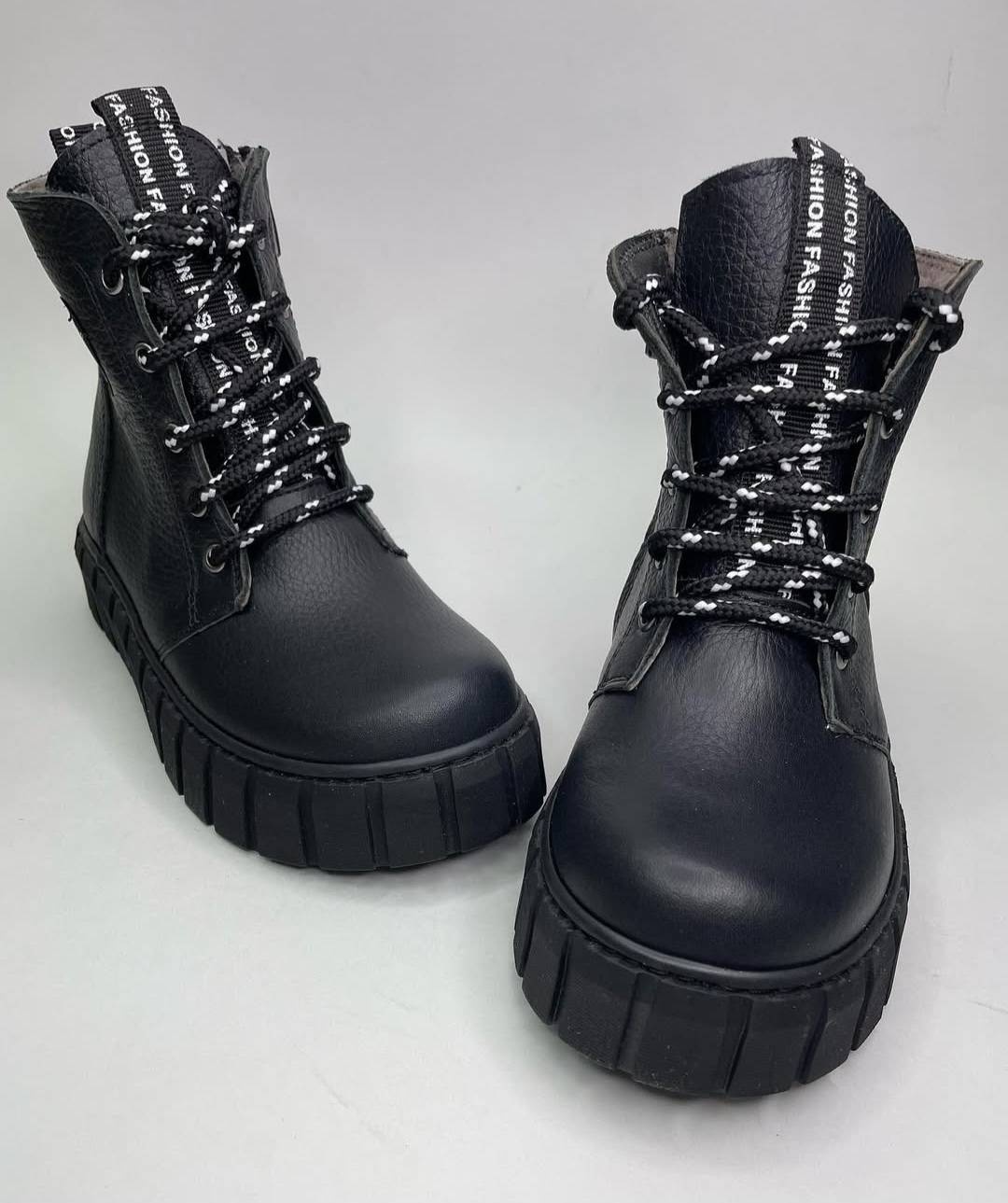 Ботинки черный
