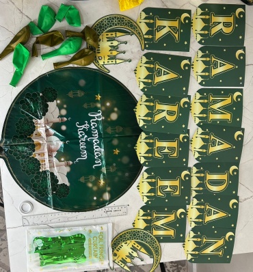 Декорация для праздника Набор для декора «Ramadan Kareem» с шарами и гирляндой 4 шт