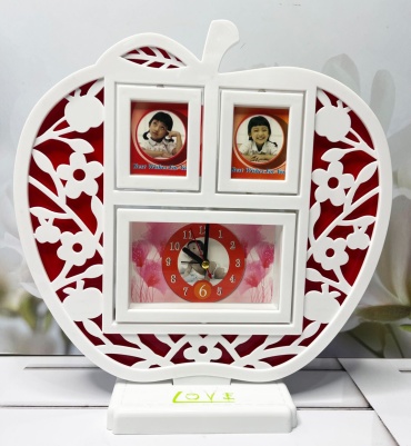 Яблоко с часами 8x12 белый, красный
