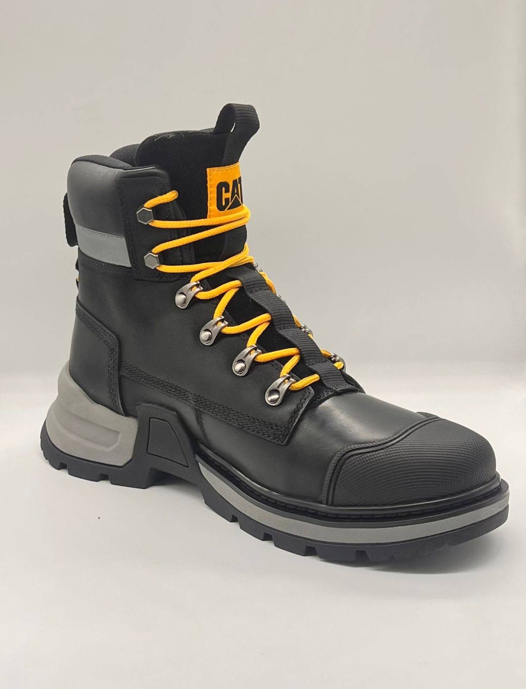 Ботинки CAT черный