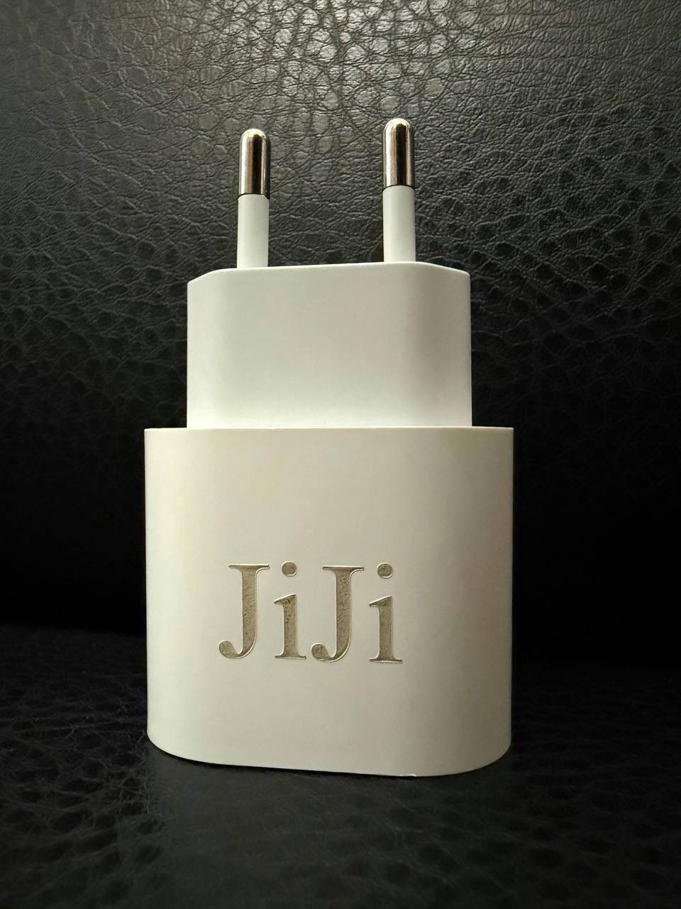 Зарядное устройство JiJi CH-1 USB Type-C белый