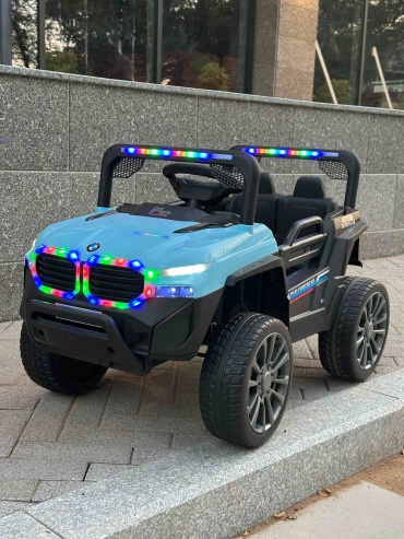 Toyla BMW джип синий