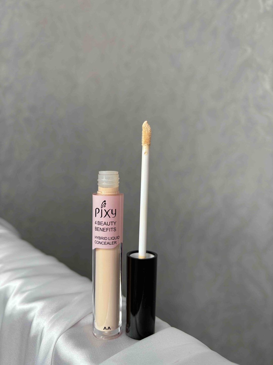 Pixi 6767 консилер 01