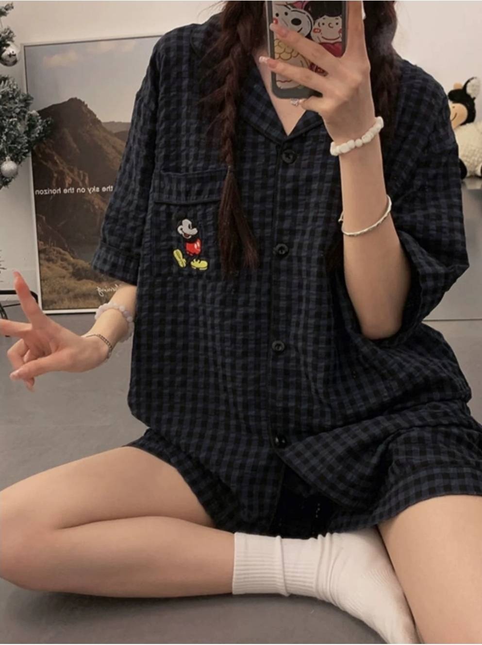 темно-синий