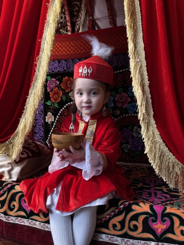 Костюм Bayan-Sulu красный