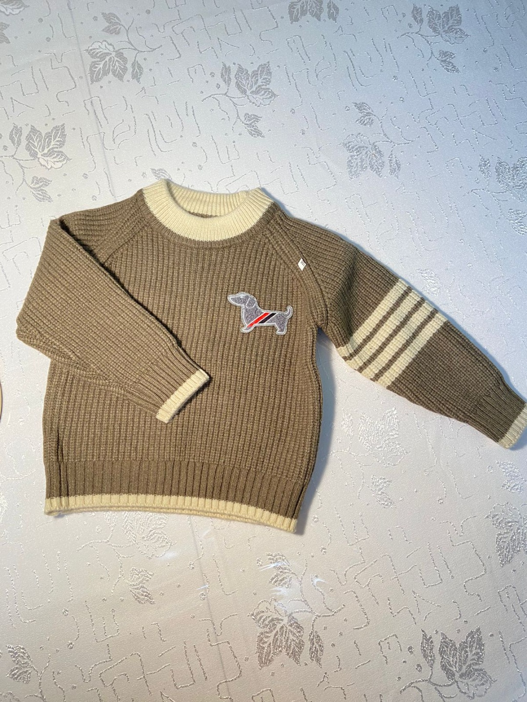 Свитер хаки