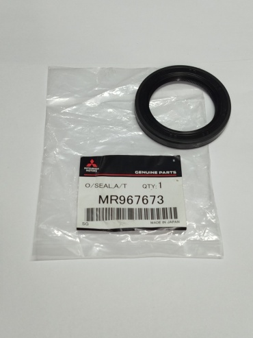 Mitsubishi сальник гидромуфты КПП MR967673