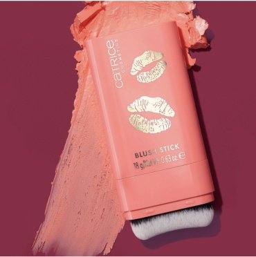 Catrice Румяна для лица в стике «Blush Stick» румяна C01 Cheeky Flirt