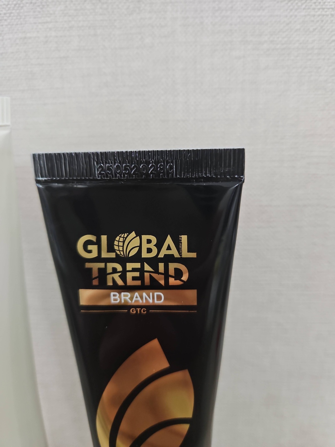 Global Trend зубная паста Комплект зубных паст Luxury Day Luxury Night 280 г