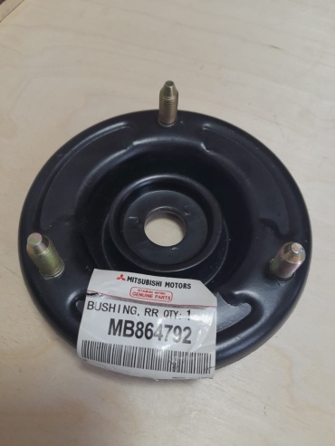 Опора амортизатора MB864792