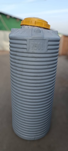 Бак Jahon Invest Plast 750 л, пластик