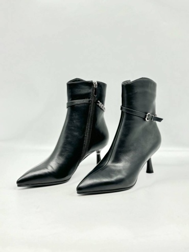Ботильоны EMMA Shoes черный