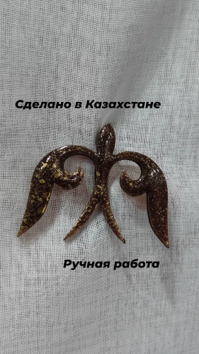 Брошь Sofi_anna_ дерево, ювелирная смола, без вставок