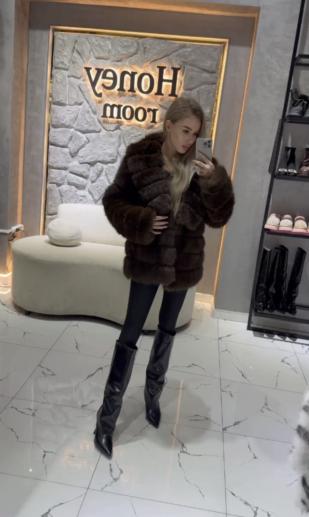 Шуба Honey room коричневый