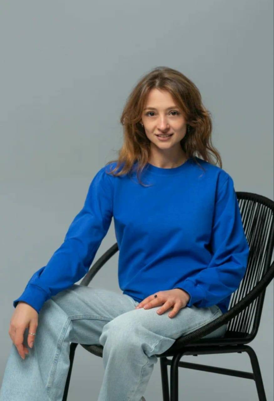 синий